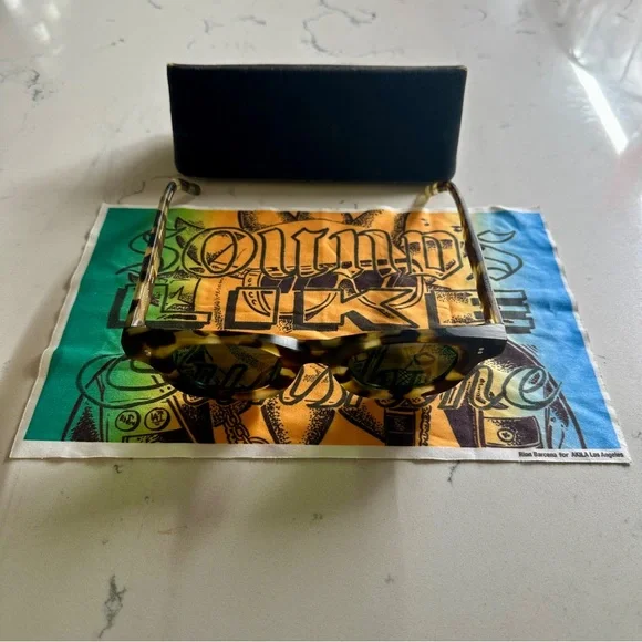 AKILA Apollo Raw Sunglasses – Raw Tortoise Frame with Green Lenses NEW! - Picture 5 of 5